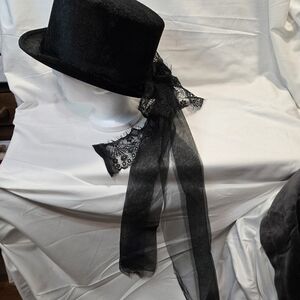 Tophat With Black Lace Ribbon Trailer. Cosplay!